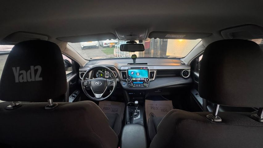 טויוטה RAV4