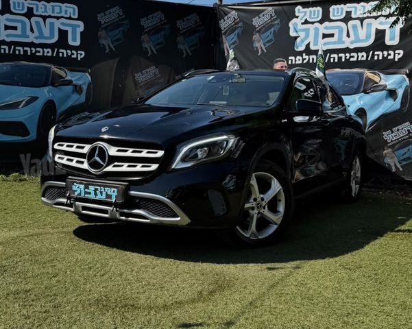 מודעת רכב מרצדס-בנץ GLA
