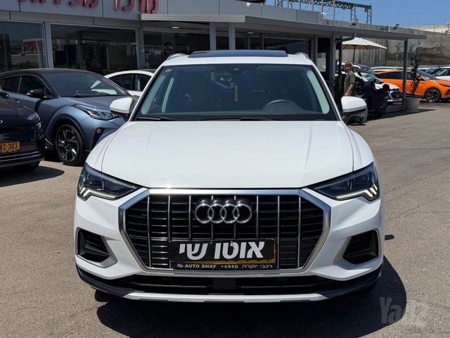 אאודי Q3