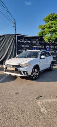 מודעת רכב מיצובישי ASX