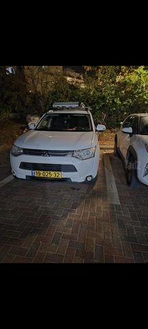 מיצובישי אאוטלנדר