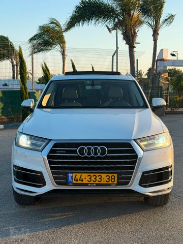 אאודי Q7