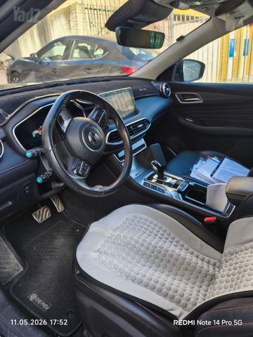 מודעת רכב אם ג'י EHS PHEV