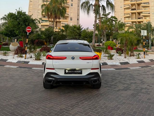 ב מ וו X6