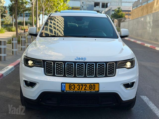 גרנד צ'ירוקי Laredo אוט׳ 3.6 (282 כ״ס) [2013-2018]