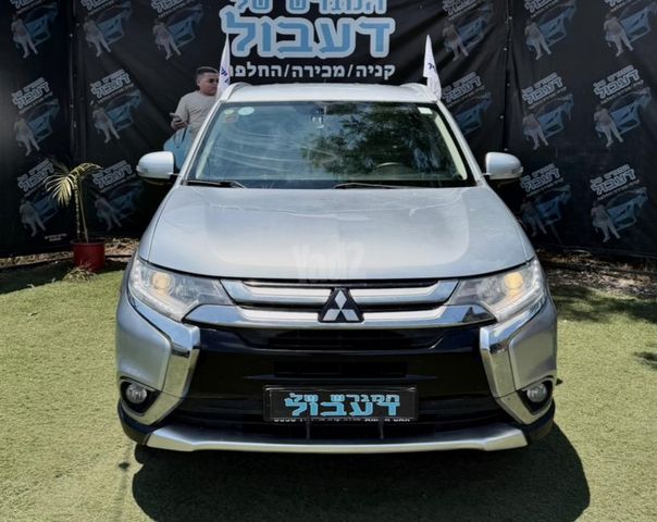 מיצובישי אאוטלנדר