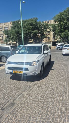 מודעת רכב מיצובישי אאוטלנדר