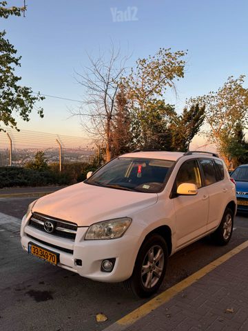 מודעת רכב טויוטה RAV4
