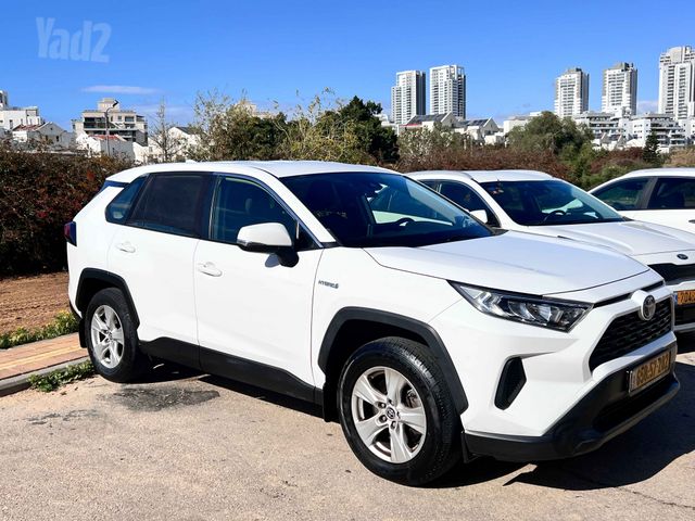 מודעת רכב טויוטה RAV4