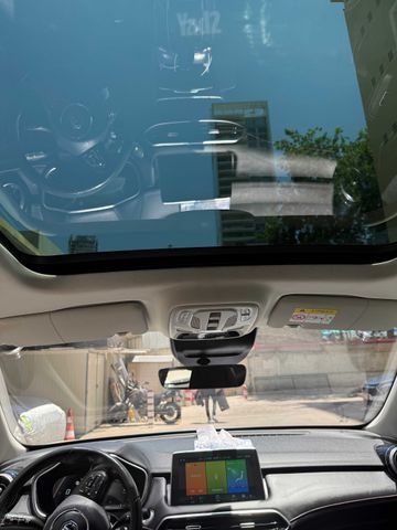 אם ג'י EHS PHEV