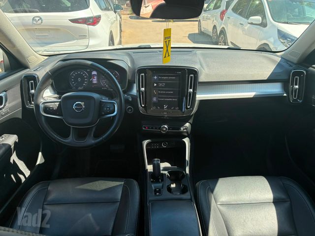 וולוו XC40