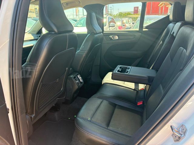 וולוו XC40