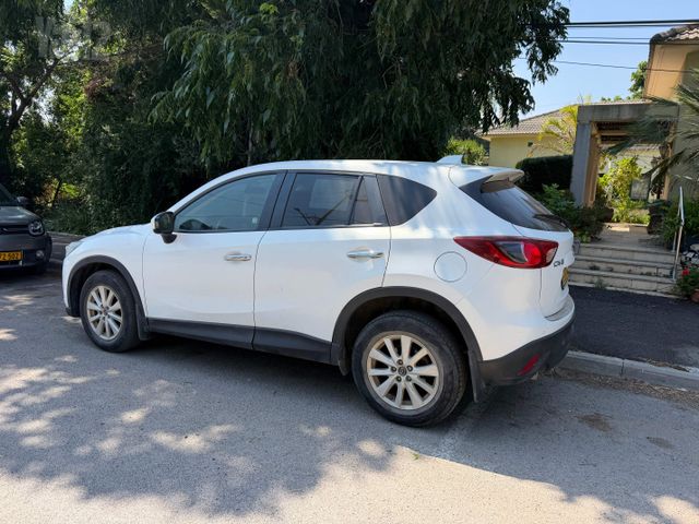 מודעת רכב מאזדה CX-5