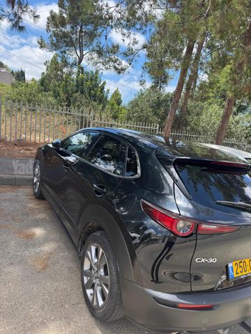 מאזדה CX-30