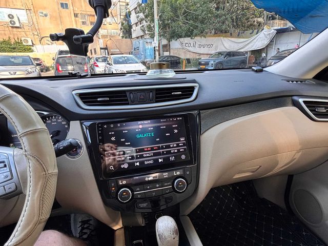 ניסאן אקס טרייל