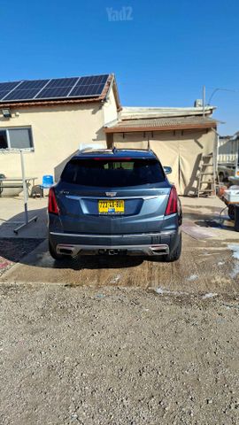 קאדילק XT5