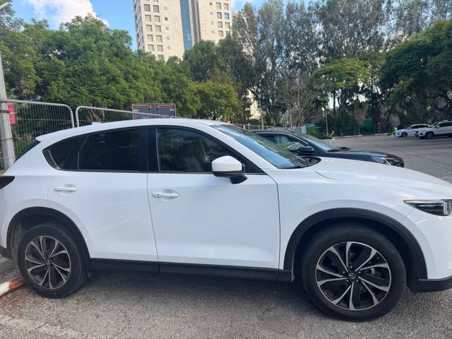מודעת רכב מאזדה CX-5