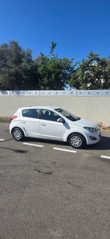 יונדאי i20