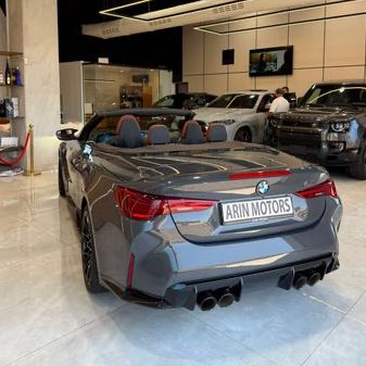 ב מ וו M4