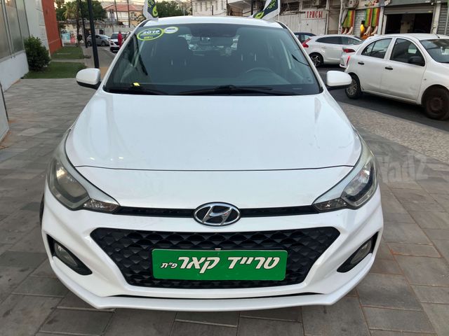 יונדאי i20