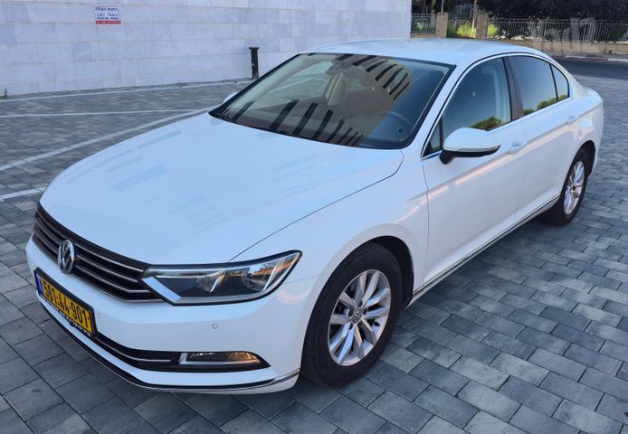 פאסאט Comfortline אוט׳ בנזין 1.8 (180 כ״ס)