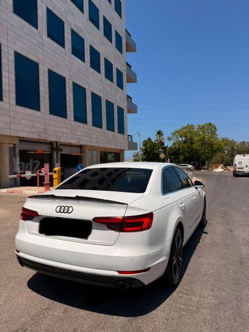 אאודי A4