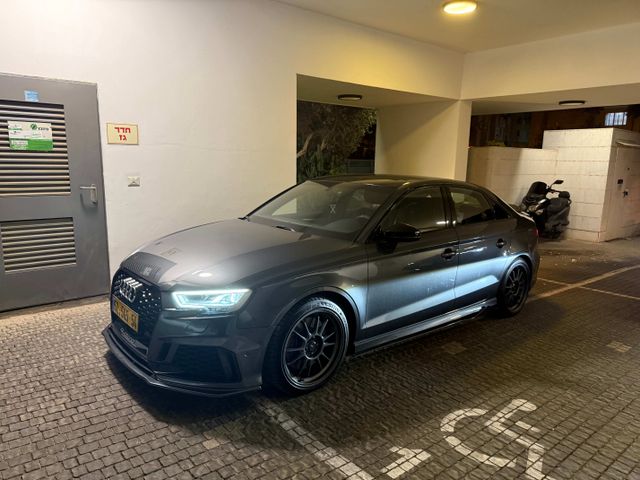 אאודי S3