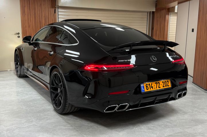 מרצדס-בנץ AMG GT 4 דל' קופה