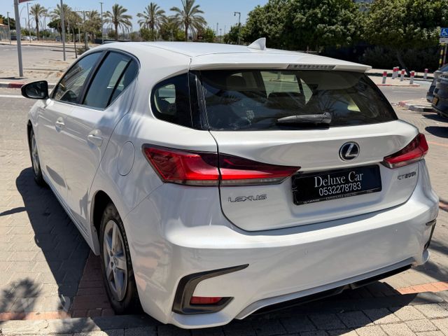 לקסוס CT