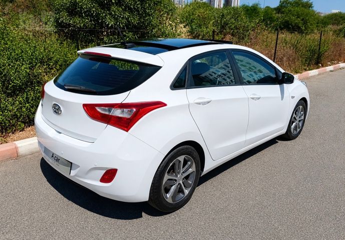 יונדאי i30