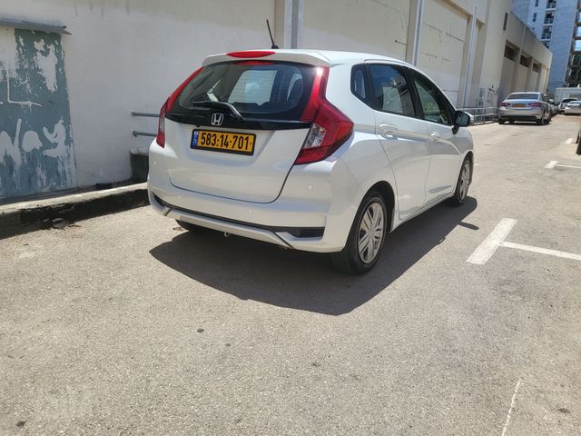 מודעת רכב הונדה ג'אז  2