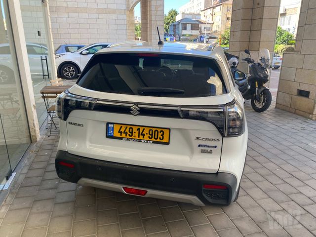 סוזוקי S-Cross
