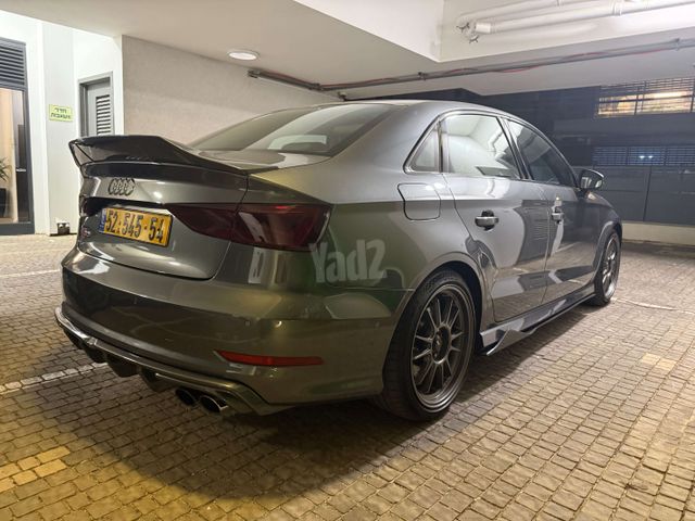 אאודי S3