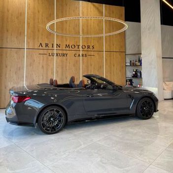 ב מ וו M4