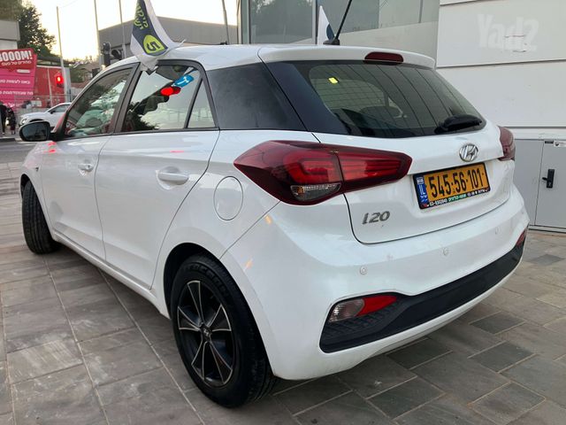 יונדאי i20