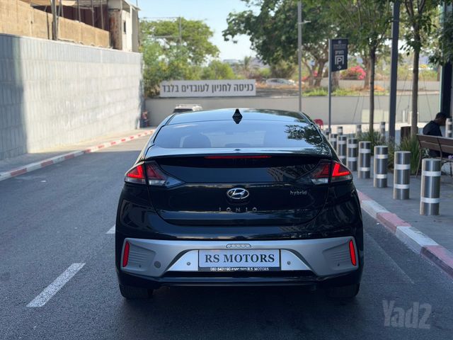 יונדאי איוניק