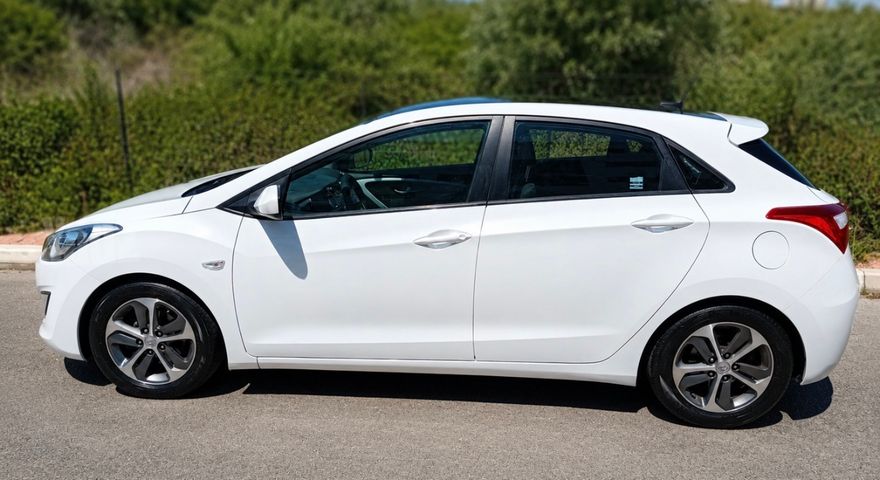 יונדאי i30