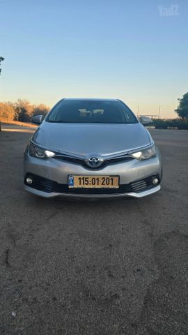 מודעת רכב טויוטה אוריס