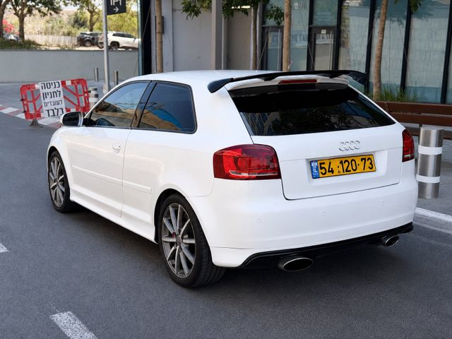 אאודי S3