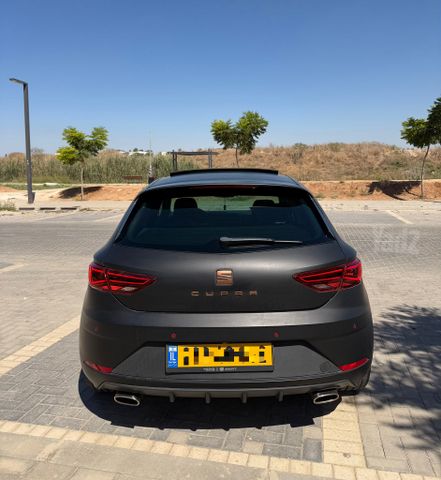 סיאט לאון