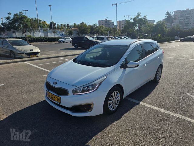 סיד LX אוט׳ בנזין סטיישן / טורר 1.6 (135 כ״ס) [2015-2018]