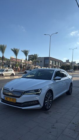 מודעת רכב סקודה סופרב