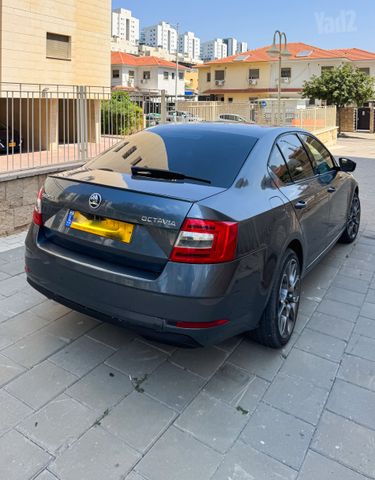 סקודה אוקטביה