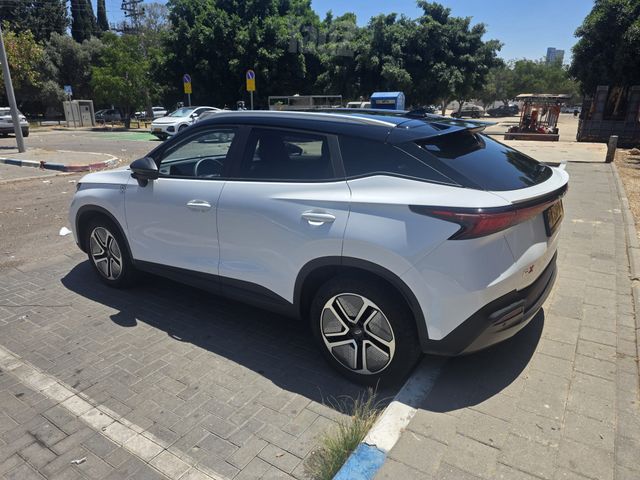 צ׳רי FX