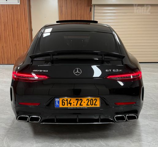 מרצדס-בנץ AMG GT 4 דל' קופה