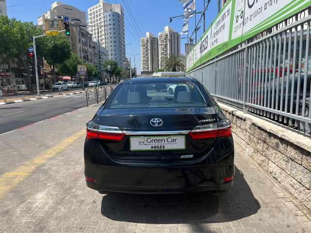 טויוטה קורולה