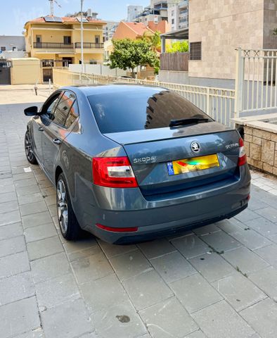 סקודה אוקטביה