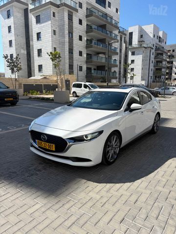 מאזדה 3