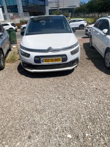 מודעת רכב סיטרואן C4 ספייסטורר