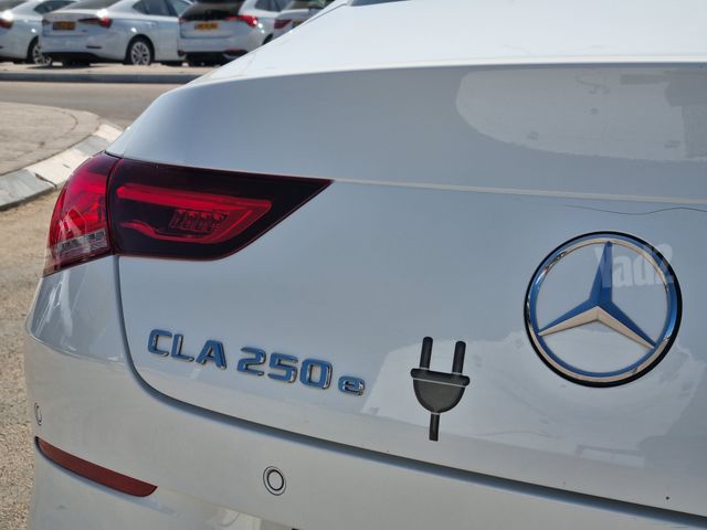 מרצדס-בנץ CLA